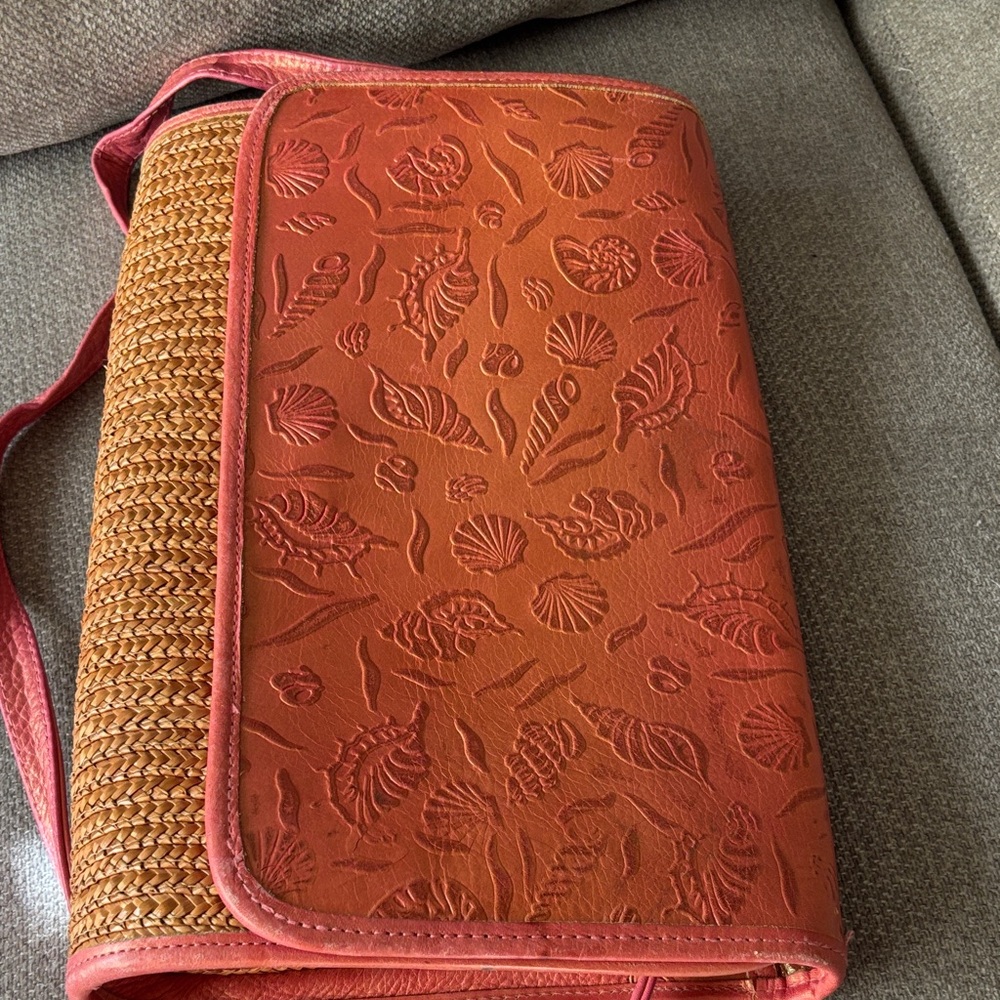Elegant Coral Embossed Clutch - Picture 8 of 17